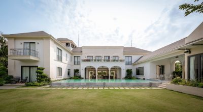 Biệt thự kết hợp kiến trúc Tân cổ điển và Địa Trung Hải - Nhà Đẹp Sài Gòn