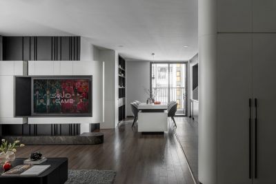 Cải tạo căn hộ 114 m2 tone đen trắng - Nhà Đẹp Sài Gòn