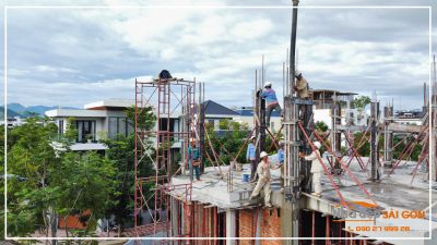 Mr. Thanh's Villa - Đổ bê tông cột lầu 2 - Nhà Đẹp Sài Gòn