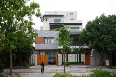 Biệt thự 4 tầng hiện đại giữa 190 m2 sân vườn - Nhà Đẹp Sài Gòn