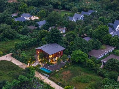 Nhà sàn như tổ chim giữa rừng - Nhà Đẹp Sài Gòn